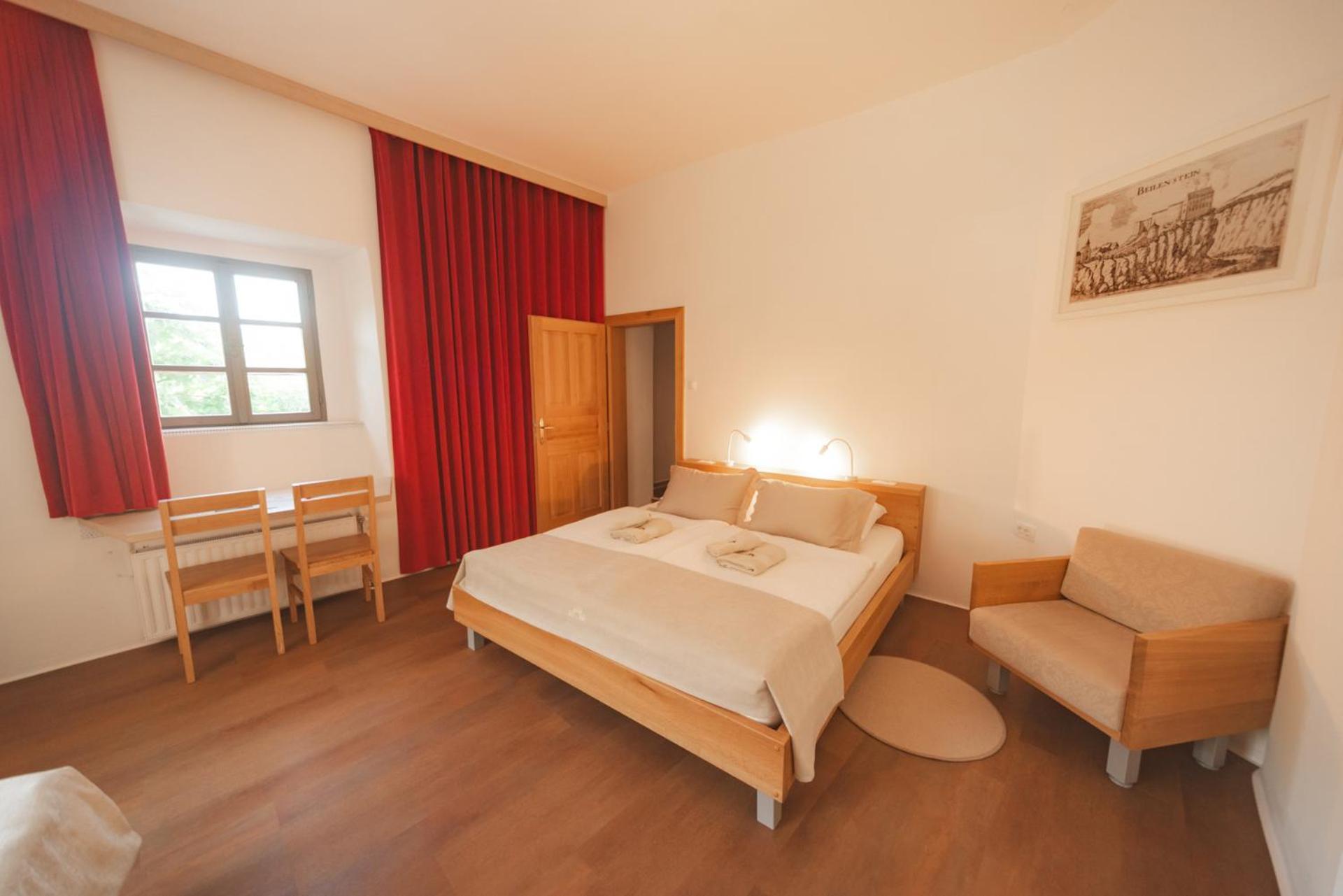 Rooms & Apartments Podsreda Castle Extérieur photo